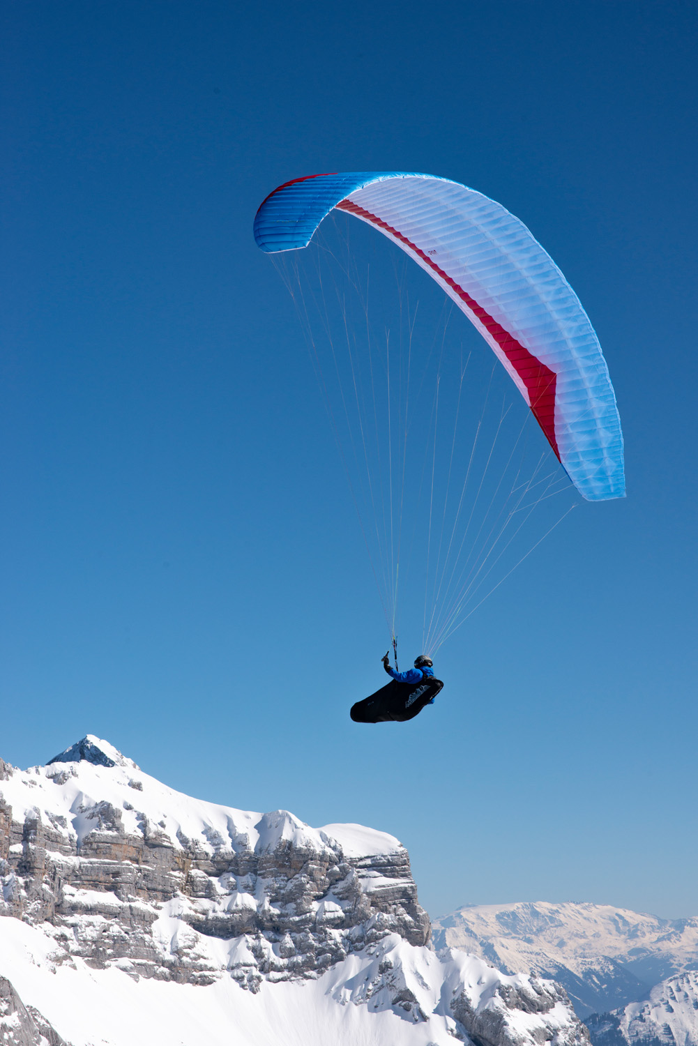 Explorer - lightweight sports XC paraglider (EN B) | Gin Gliders